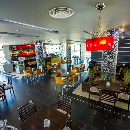 Hotel Luani A 3*
