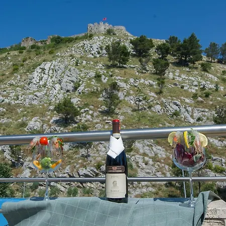 Szálloda Luani A 3*