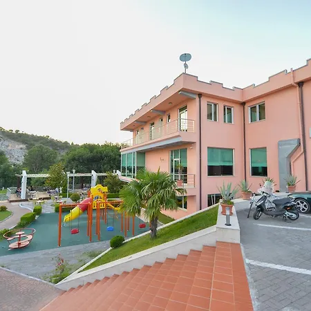 Luani A Hotel Shkoder