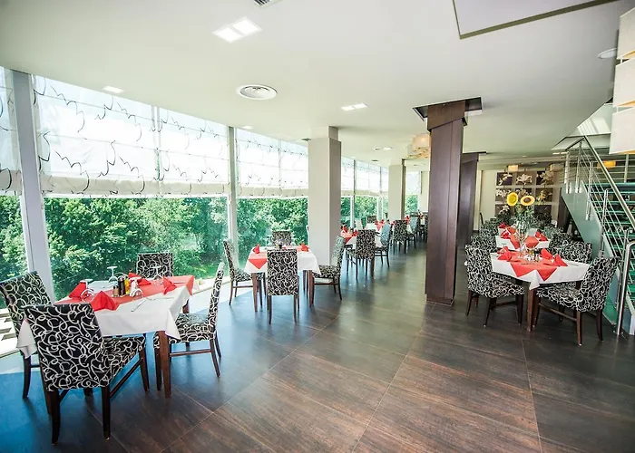 Luani A 酒店 Shkodër